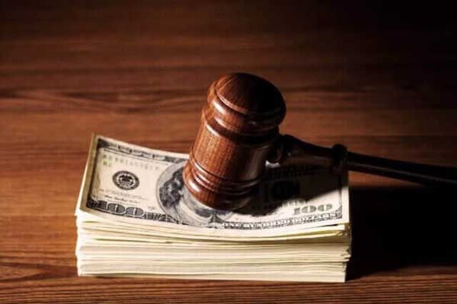 Mức lệ phí sơ thẩm giải quyết yêu cầu thuận tình ly hôn là 300.000 VNĐ