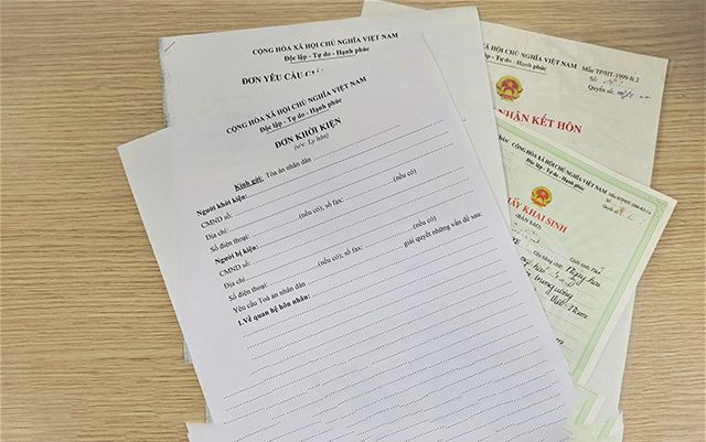Hồ sơ ly hôn cần chuẩn bị