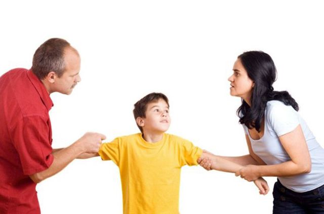Trẻ từ 7 tuổi trở lên có quyền chọn sống với bố hoặc mẹ