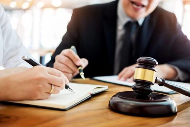 Quy trình tiếp nhận và xử lý hồ sơ ly hôn của Luật sư SPT